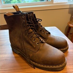 Dr. Martens Men's Dark Brown Lace-Up Boots